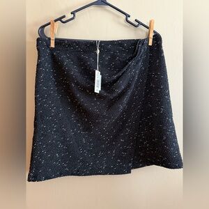 NWT Max Studio Black & Ivory Faux Wrap Skirt
Size XL